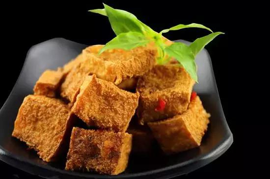 生完孩子怎么减掉腰部赘肉,生完宝宝肚子大怎么减下来