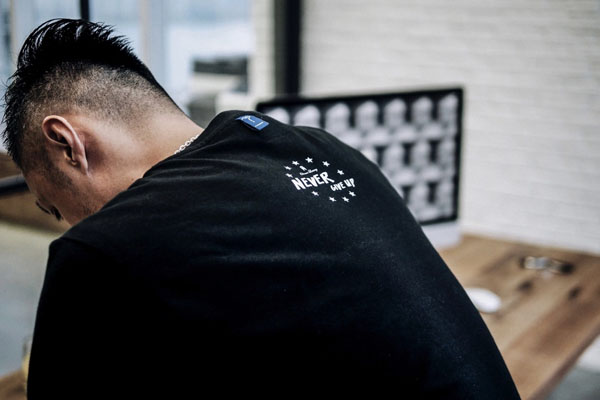 为什么我想买MADNESS，却不想穿出门