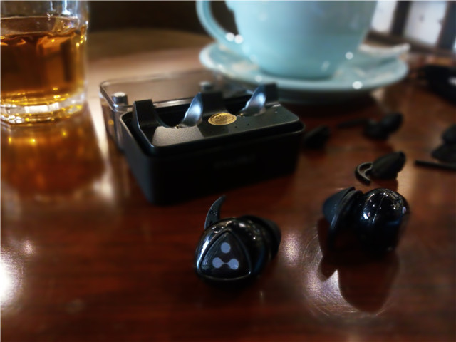 与7同至——赛尔贝尔D900MINI无线蓝牙耳机评测