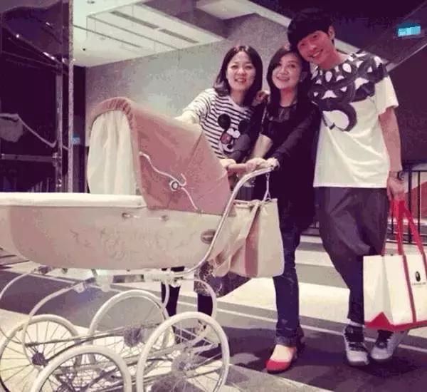 明星宝宝用什么推车,明星宝宝都用什么婴儿推车