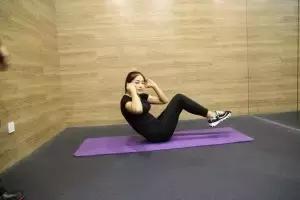 解决腰痛的腰椎锻炼方法,练一下腰椎的操