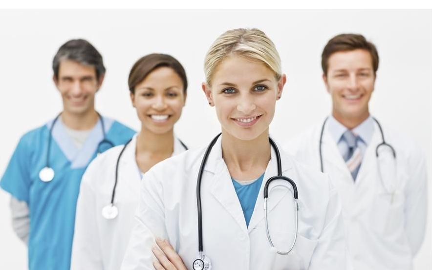 “邓超”曝光一助产士跪地40分钟，为患精神分裂产妇缝针