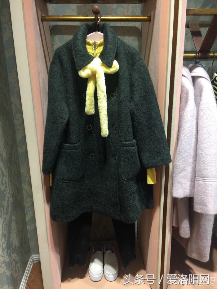 实拍：在洛阳200和2000的大衣到底哪不同，真相在这