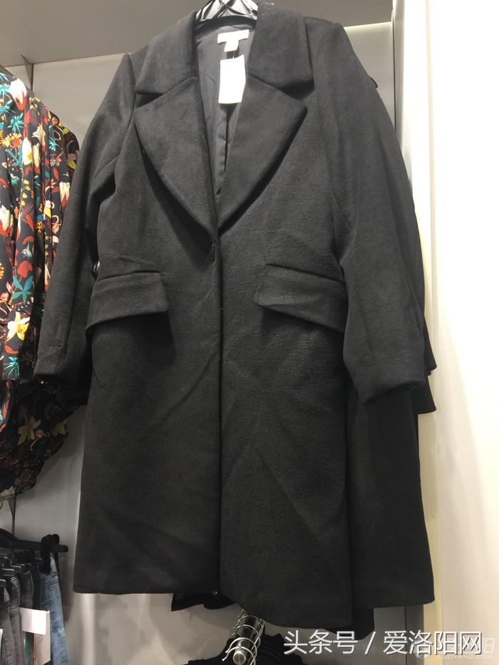 实拍：在洛阳200和2000的大衣到底哪不同，真相在这