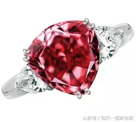 你能分清钻石的真假吗,怎么能正确的认识钻石是真是假