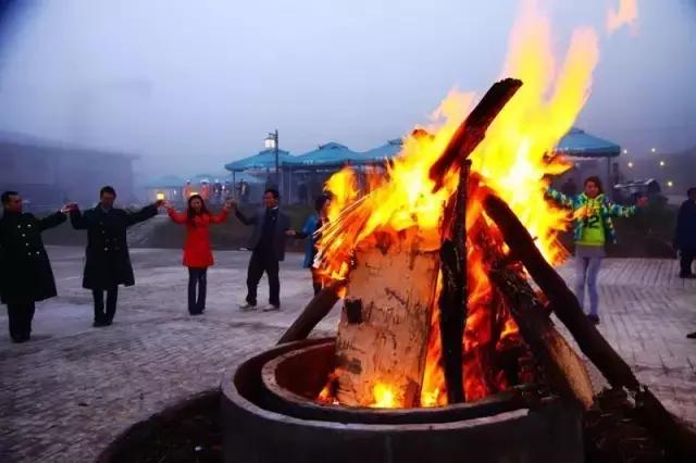 四川房车自驾游营地,四川自驾房车露营