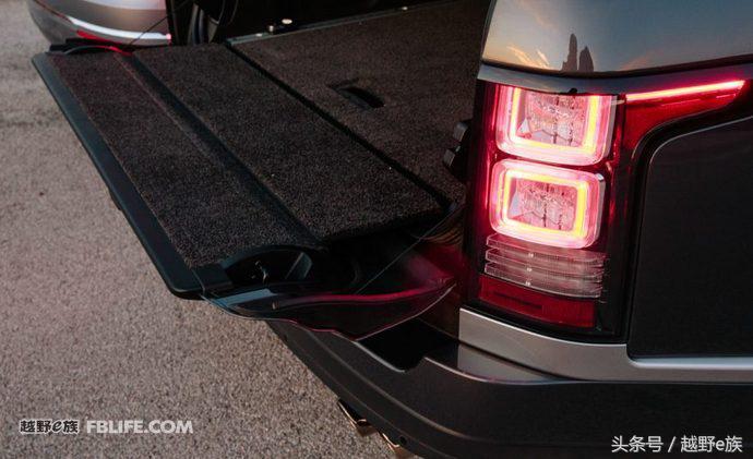 添越vs揽胜大小,添越实车对比揽胜