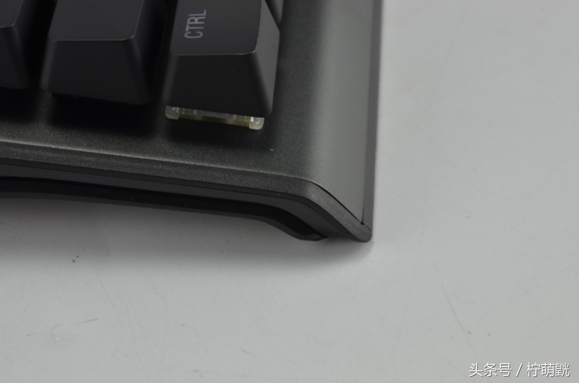 顶级rgb机械键盘,赛睿apexprort机械键盘评测