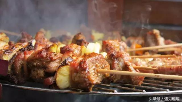 一锅酸菜牛肉一份人间烟火,一锅自有一锅香烹出人间烟火气