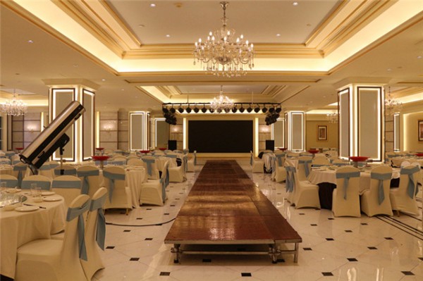 灞辫タ缇庨鎯婅壋鍥戒汉,灞辫タ璁歌タ缇庨鎺ㄨ崘