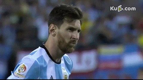 瓜帅无锋战术或拯救阿根廷阿奎罗有望取代梅西