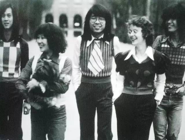 kenzo时装周2020,kenzo第一场时装秀