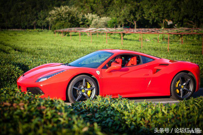 法拉利488评测重装上阵,法拉利488拆车视频