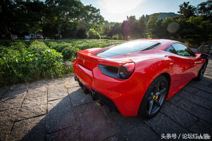 法拉利488评测重装上阵,法拉利488拆车视频