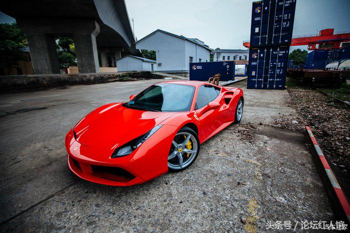 法拉利488评测重装上阵,法拉利488拆车视频