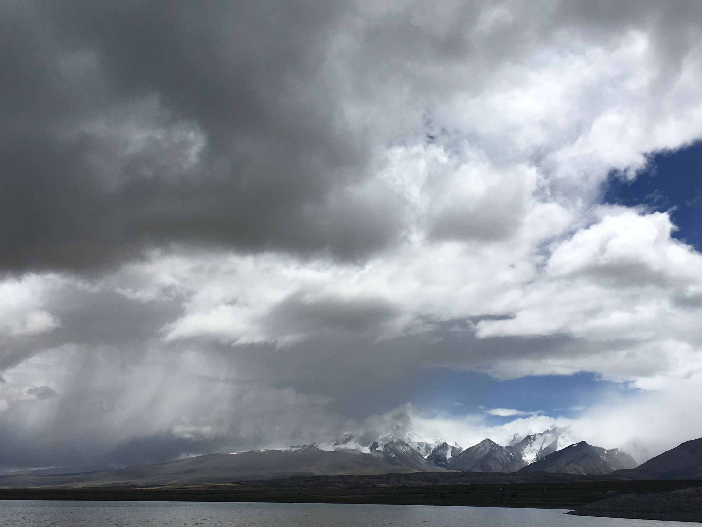 目前最难爬的山峰珠穆朗玛峰,什么山脉有世界最高峰珠穆朗玛峰