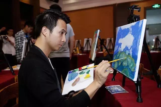 你想了解奥迪a4l的最新状态吗,两分钟让你了解新款奥迪a4l