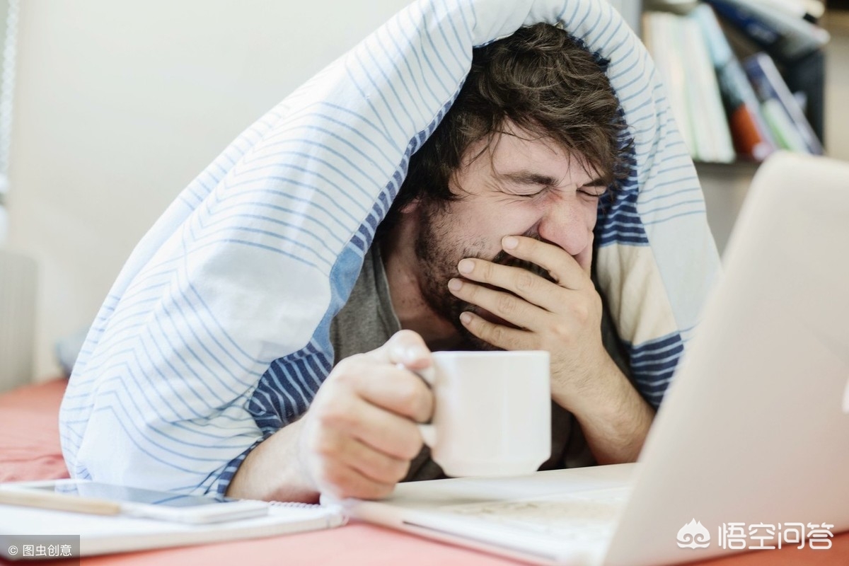 三个月宝宝怎么睡着喂奶,3个月宝宝不怎么喝奶就睡觉