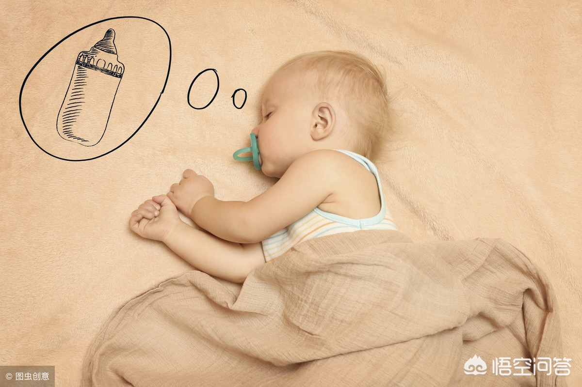 三个月宝宝怎么睡着喂奶,3个月宝宝不怎么喝奶就睡觉