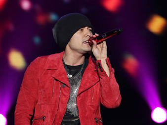 这首歌曲是谁唱的,这首歌是谁写的原唱