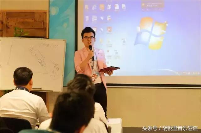 2年160家店，1天15小时的文艺时光，这家酒馆是怎么做到的