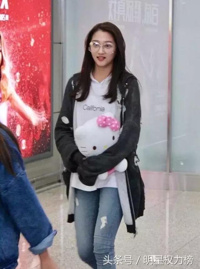 实拍偶遇陈伟霆赵丽颖张艺兴,赵丽颖陈伟霆卡通