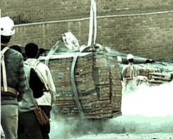 小婊砸,这是我的,别跟我抢