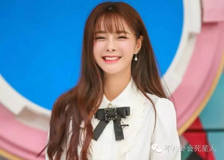 沈梦辰整下巴,沈梦辰有没有整下颚角