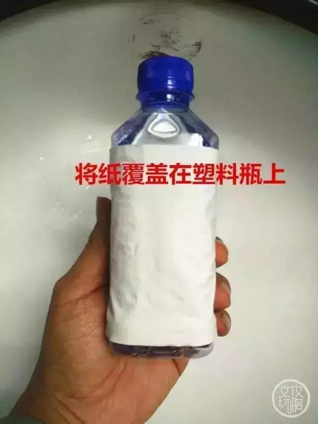 核桃刚入手怎么变红,刚买的核桃发红