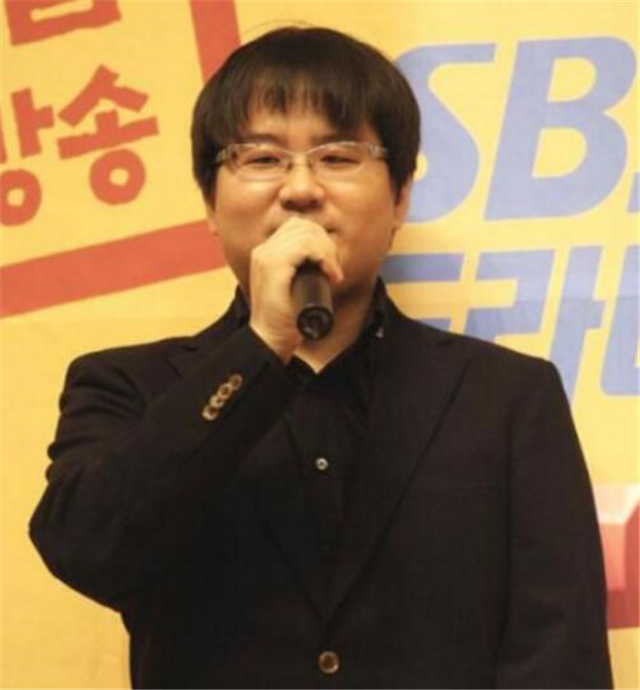 全智贤惊艳瞬间蓝色大海的传说,全智贤蓝色大海的传说紫色穿搭