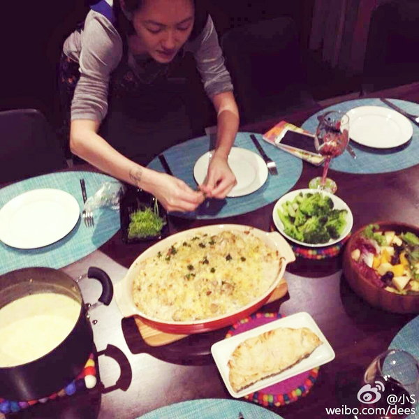 灏弒绌夸簡20骞寸殑琛ｆ湇,灏弒绌跨殑瑁ゅ瓙