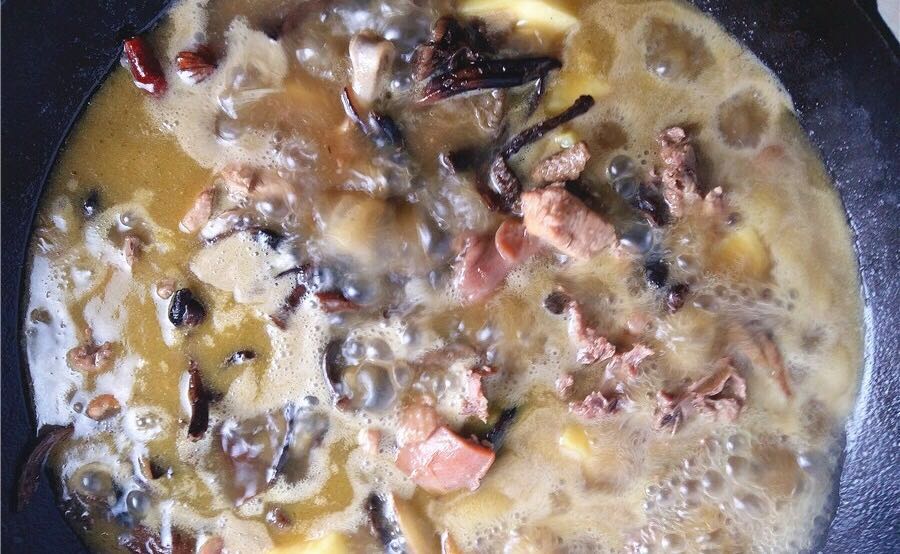 天王盖地虎，小鸡炖蘑菇