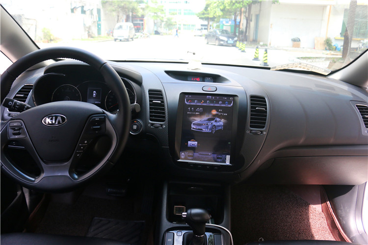 大屏中控的诱惑畅影起亚K3装10.4寸竖屏导航一体机