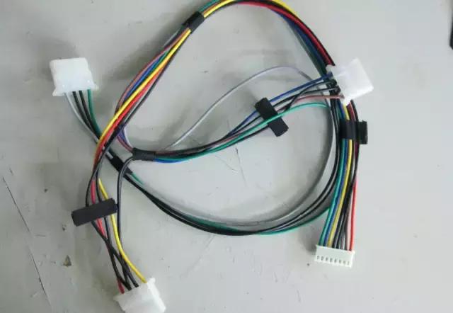 电源出现故障如何排查,电源常见故障的表现与解决