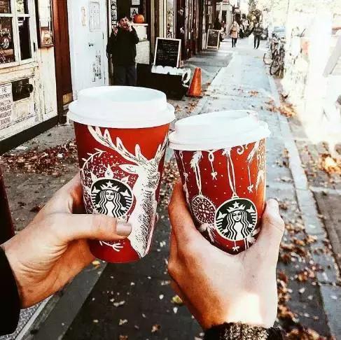 全世界都在晒的星爸爸圣诞小红杯,你买了吗?