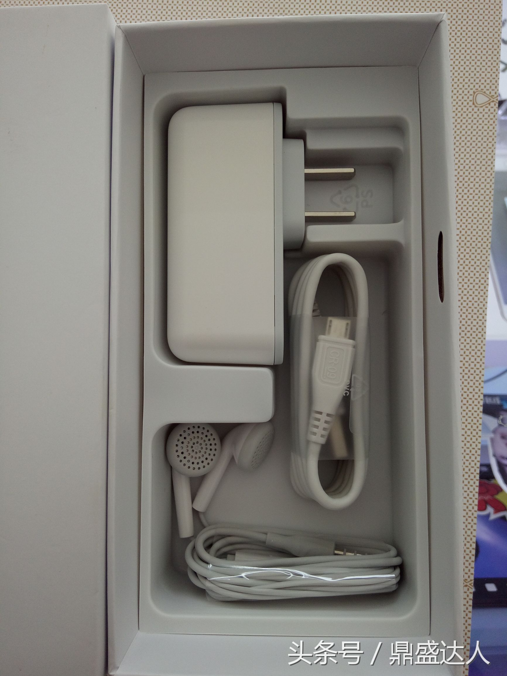 vivo步步高y1005,vivoy55开箱视频