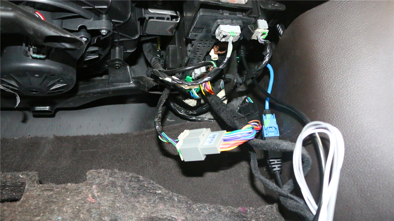 13款别克君越智能导航,别克君越最好的导航一体机