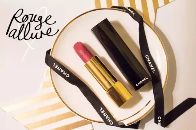 香奈儿口红三支套装试色,看了又看银珠的口红