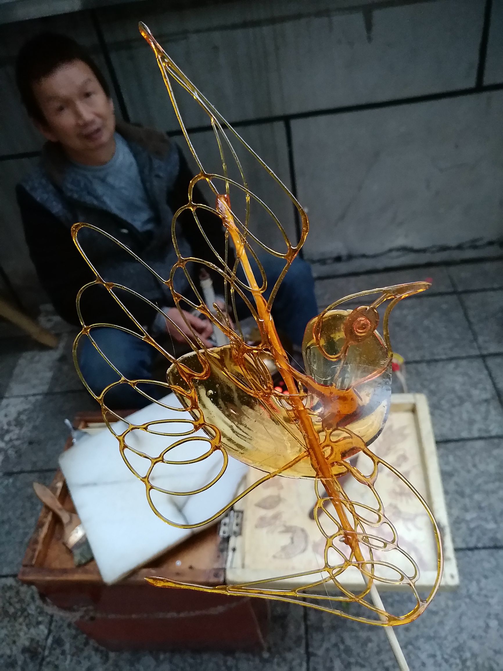 快要消失的传统手艺中国糖画,传统的非遗文化中国糖画