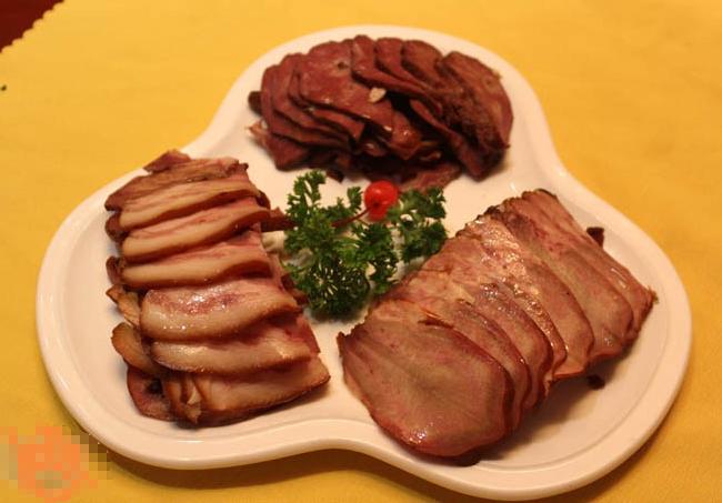 做一个行走的吃货—河南省看看除了举世闻名的辣条还有哪些好吃的