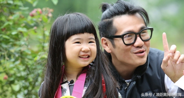 老师说孩子写字丑家长要怎么回复,孩子说妈妈丑该怎么回答