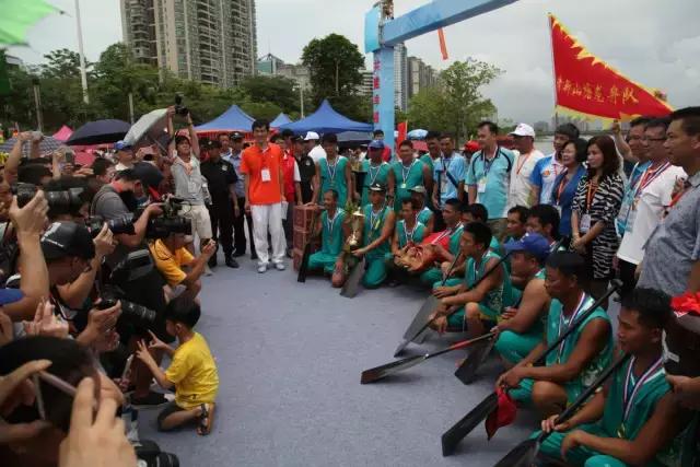 山塘三人龙舟冠军,清远市山塘胜利三人龙舟赛