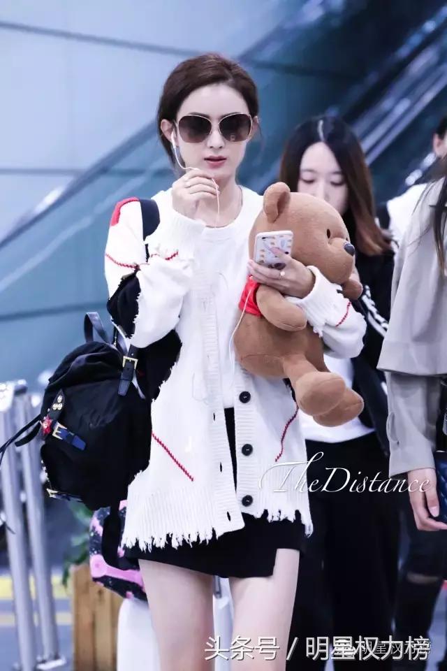 实拍偶遇陈伟霆赵丽颖张艺兴,赵丽颖陈伟霆卡通