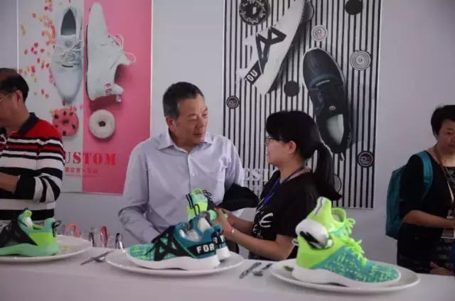 厦门国际时尚周201911.13 (厦门国际时尚周系列线下活动亮相)