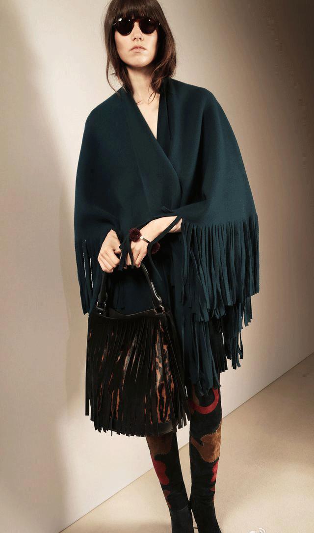 这条礼仪小姐的“迎宾带”,竟然被日日、袁姗姗……抢披上身!