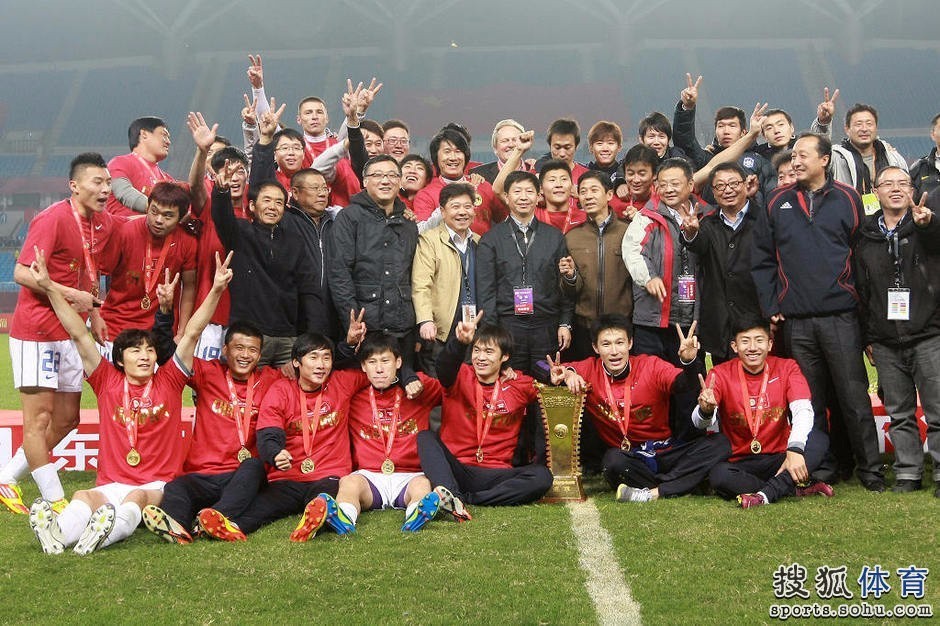 11年天津泰达足协杯冠军,2006年泰达