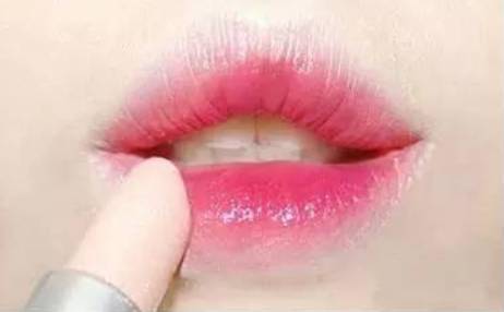 滋润保湿养护双唇,秋冬干燥也能养成水润嘟嘟唇