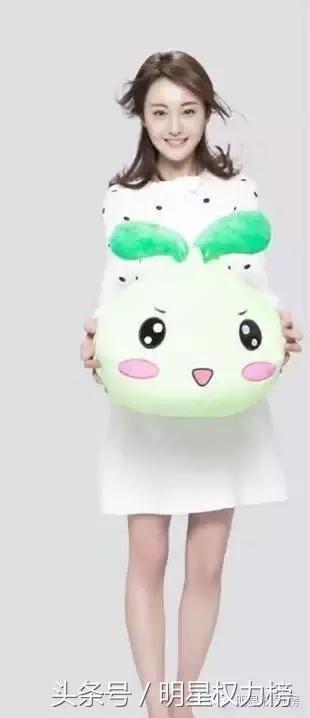 实拍偶遇陈伟霆赵丽颖张艺兴,赵丽颖陈伟霆卡通