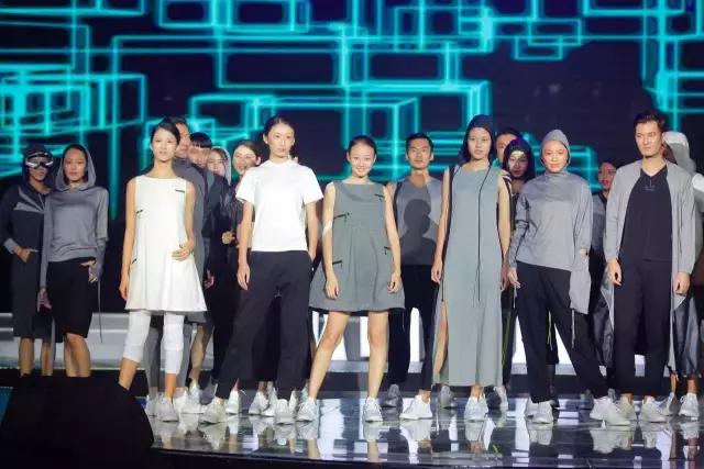 厦门国际时尚周201911.13 (厦门国际时尚周系列线下活动亮相)