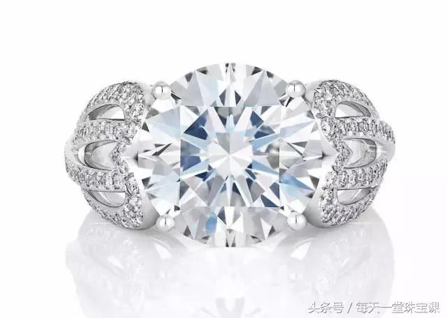 你能分清钻石的真假吗,怎么能正确的认识钻石是真是假